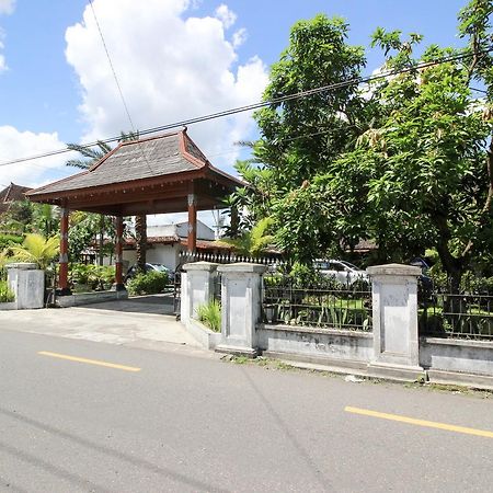 Reddoorz Plus Near Alun Alun Selatan 2 Yogyakarta Exterior photo