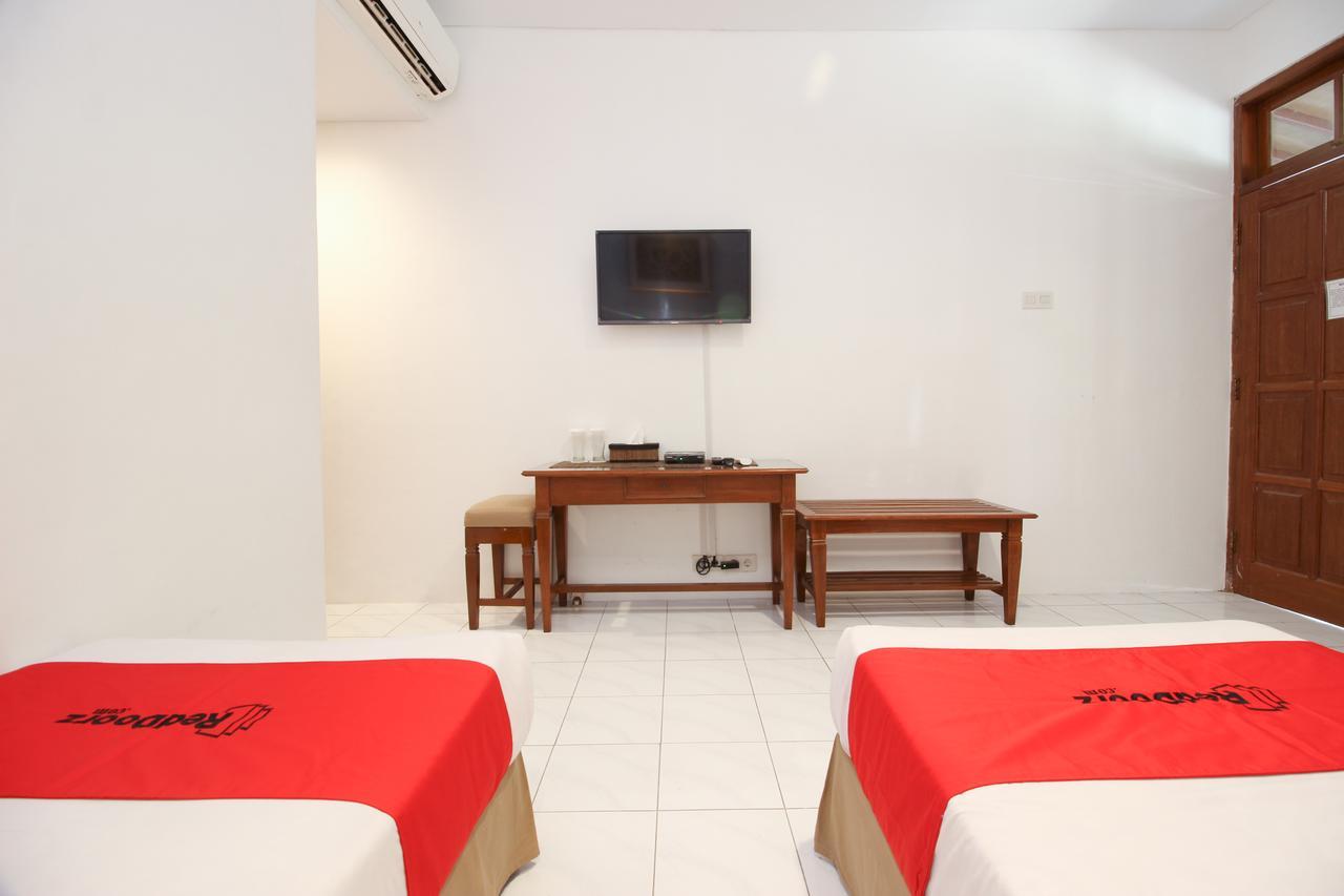 Reddoorz Plus Near Alun Alun Selatan 2 Yogyakarta Exterior photo